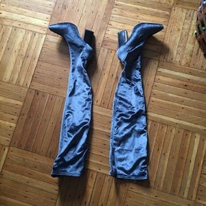 Crushed velvet over the knee boots